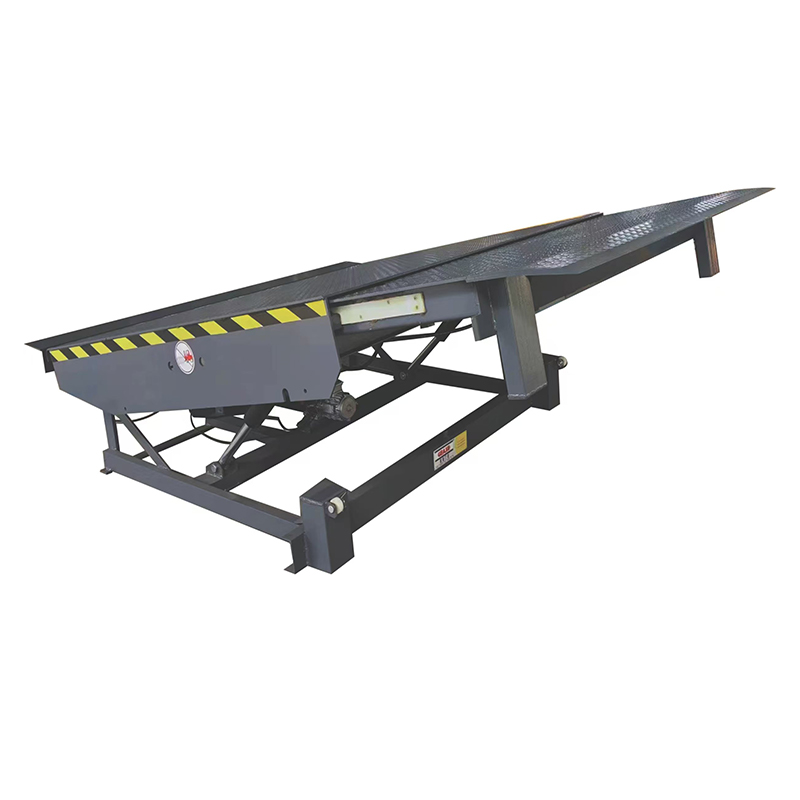 DL-2000 Industrial Dock Leveler With Telescopic Lip